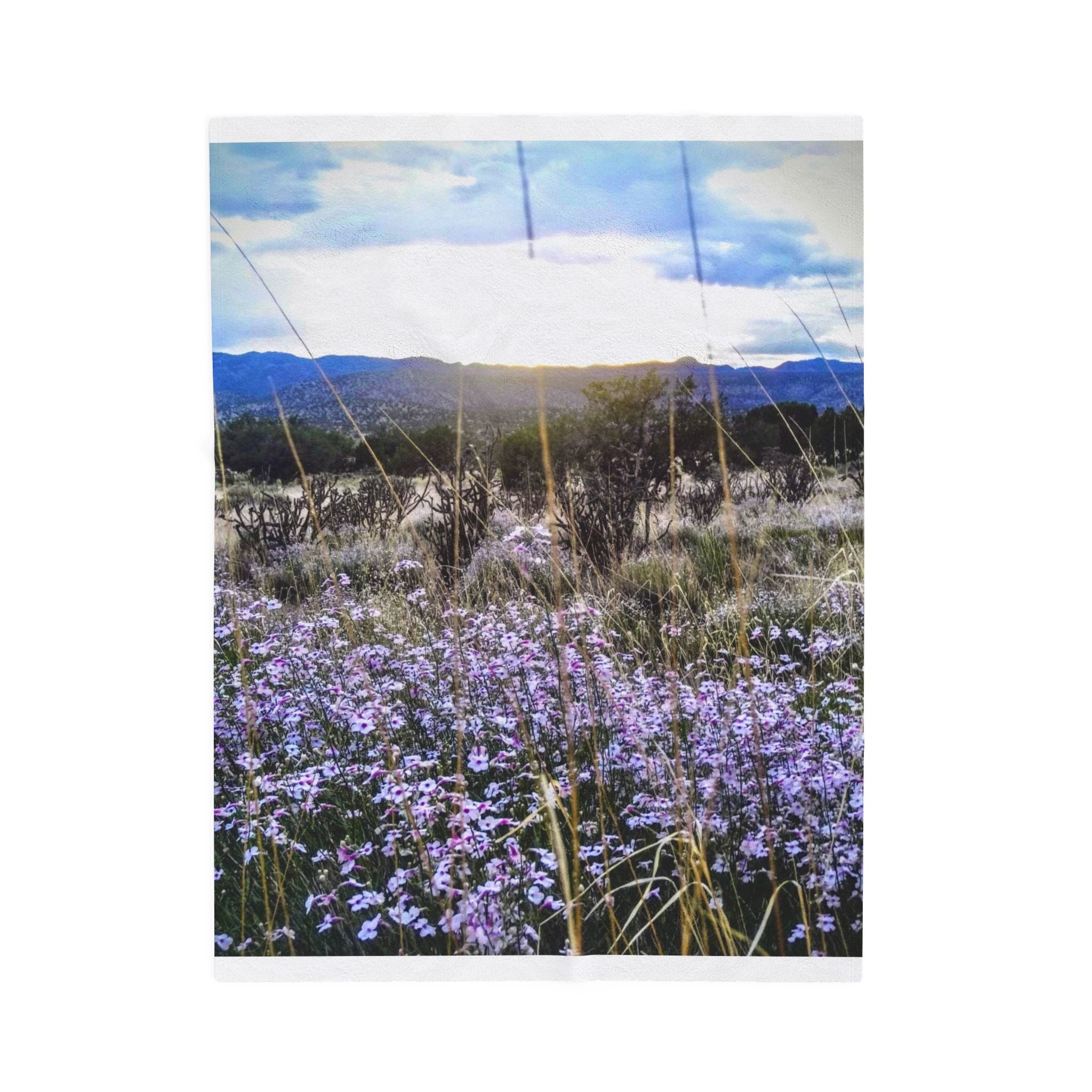 Cozy Velveteen Blanket - Floral Landscape, Soft Throw for Home Decor, Gift for Nature Lovers, Perfect for Cozy Evenings, Great for All [...]