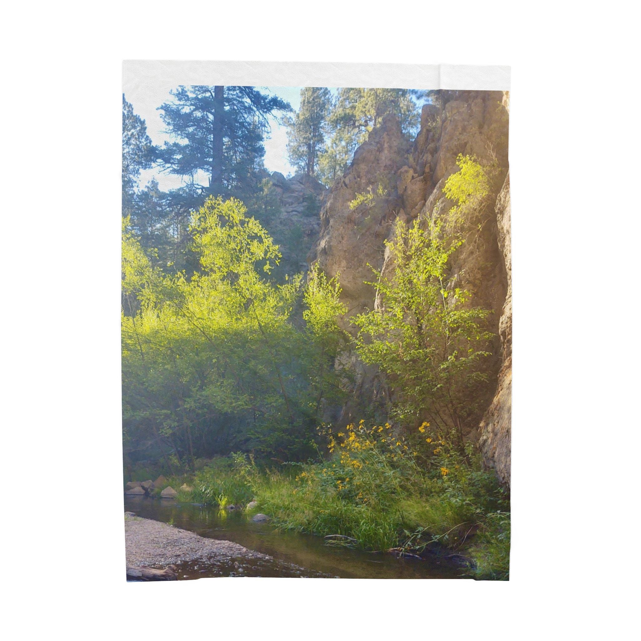 Nature-Inspired Velveteen Plush Blanket, Cozy Throw for Home Decor, Gift for Nature Lovers, Relaxation and Comfort Item