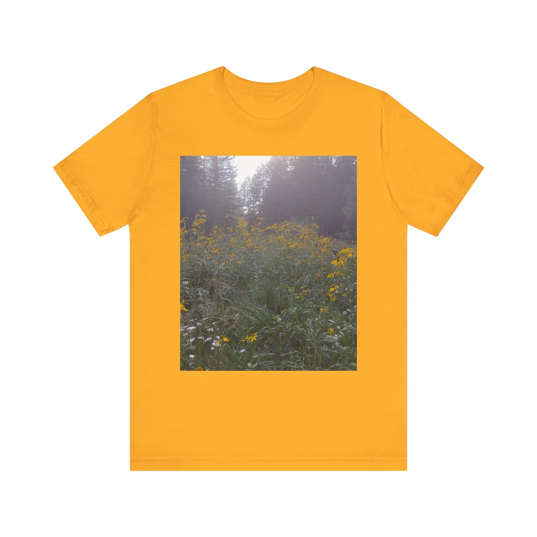 Nature-Inspired Unisex Tee - Perfect for Nature Lovers, Summer Outings, Outdoor Events, Gifts for Friends, Eco-Conscious Fashion