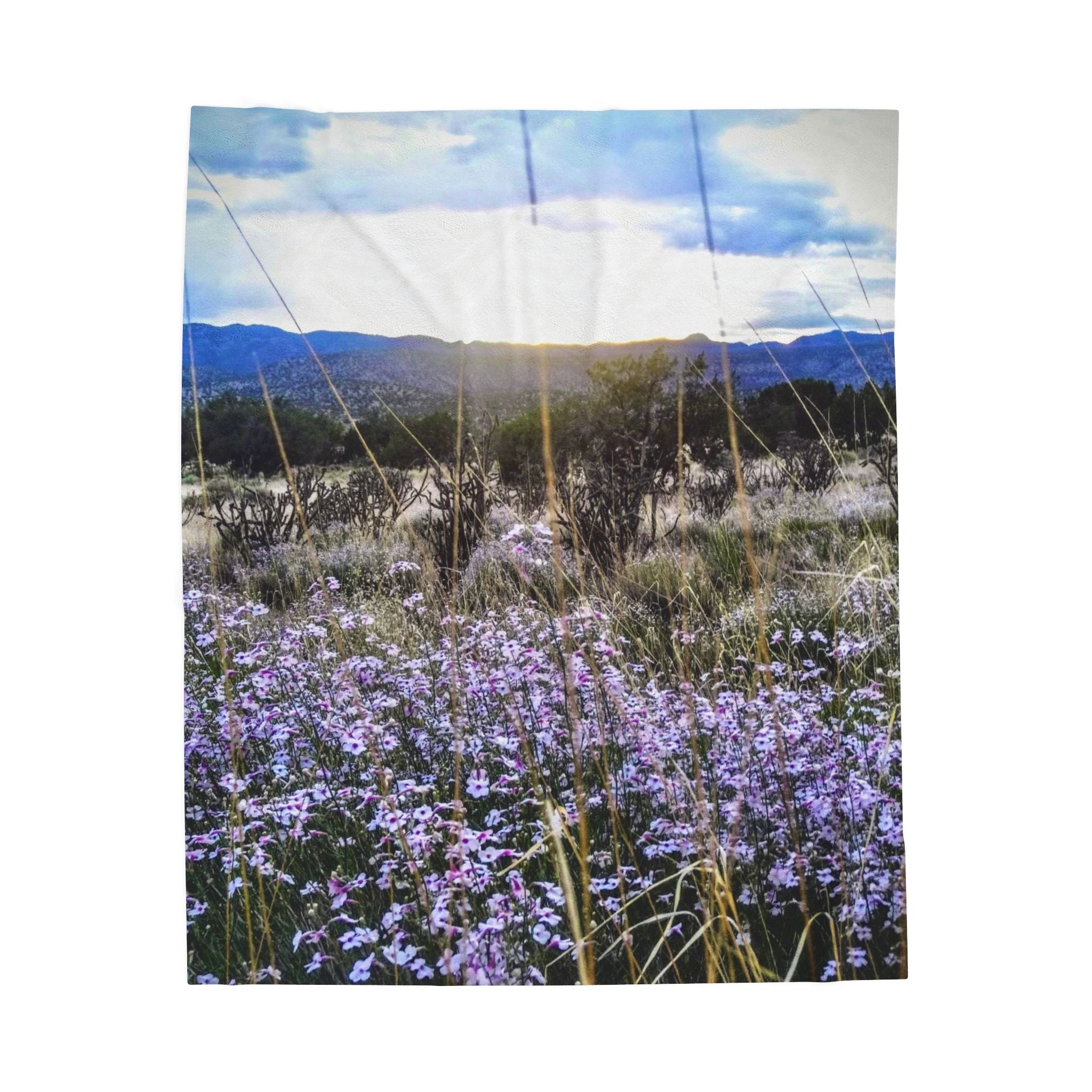 Cozy Velveteen Blanket - Floral Landscape, Soft Throw for Home Decor, Gift for Nature Lovers, Perfect for Cozy Evenings, Great for All [...]