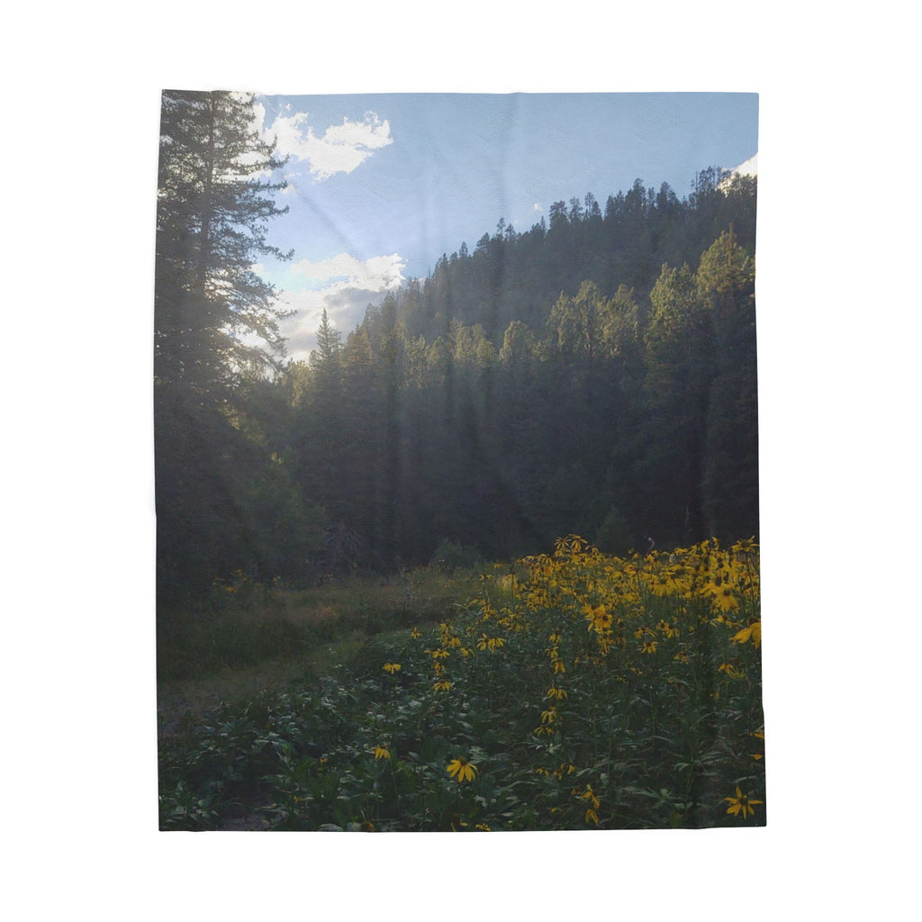 Cozy Nature-Inspired Velveteen Plush Blanket, Perfect for Outdoor Lovers, Camping, Living Room Decor, Gifts for All Occasions, Snuggly [...]