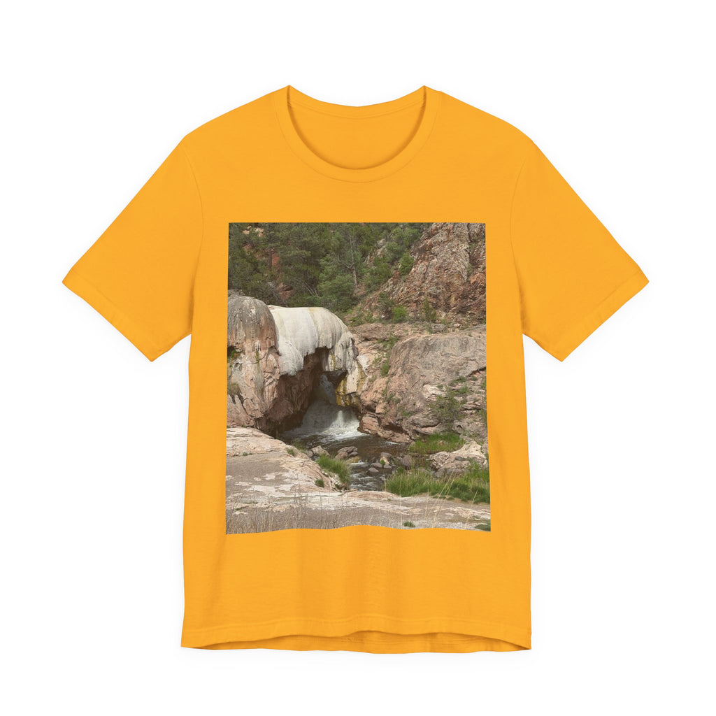 Waterfall Graphic Tee - Nature Lovers Unisex Shirt, Hiking Apparel, Summer Outfit, Gift for Adventure Seekers, Outdoor Enthusiasts