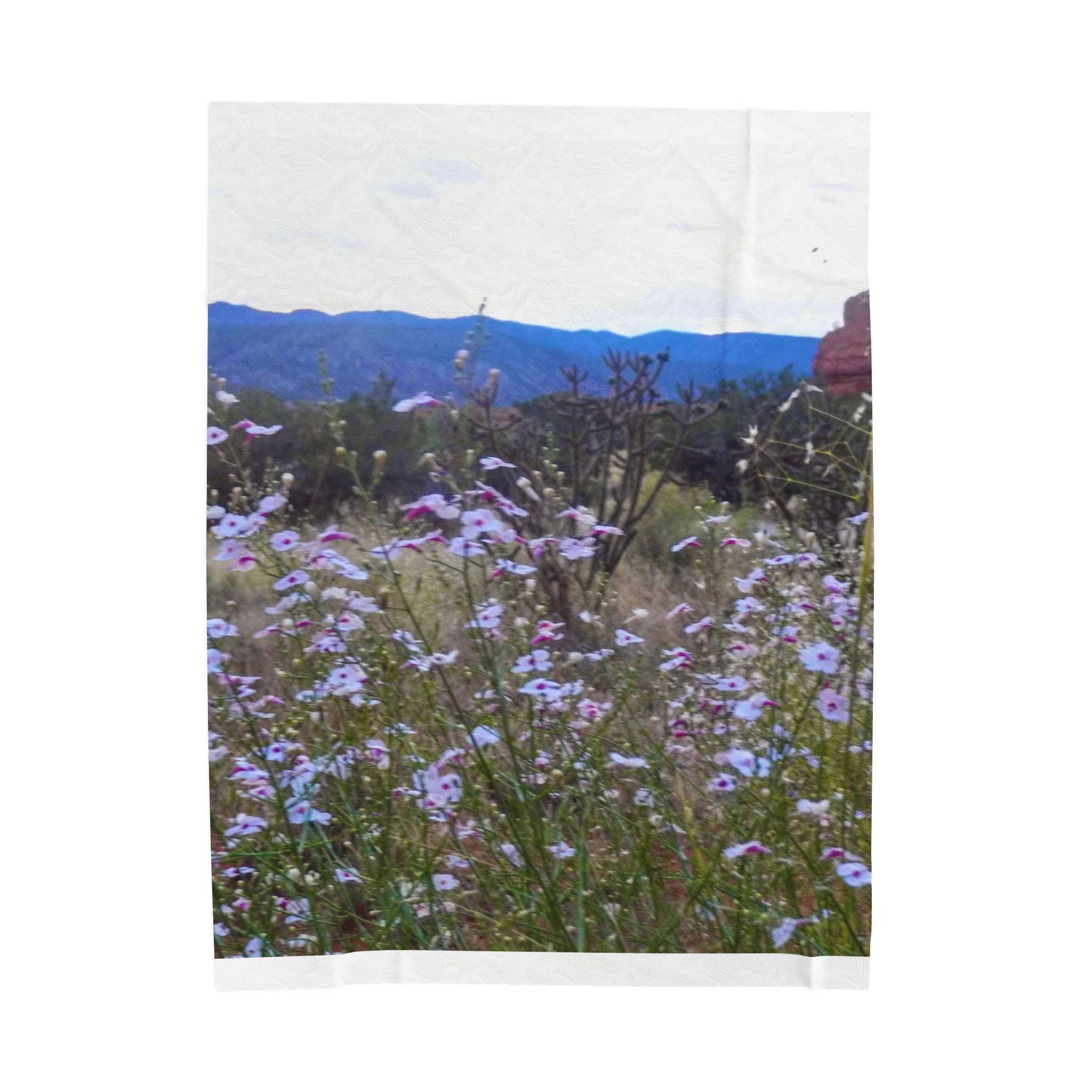 Cozy Velveteen Plush Blanket - Floral Design, Soft Throw, Home Decor, Gift for Her, Camping Companion