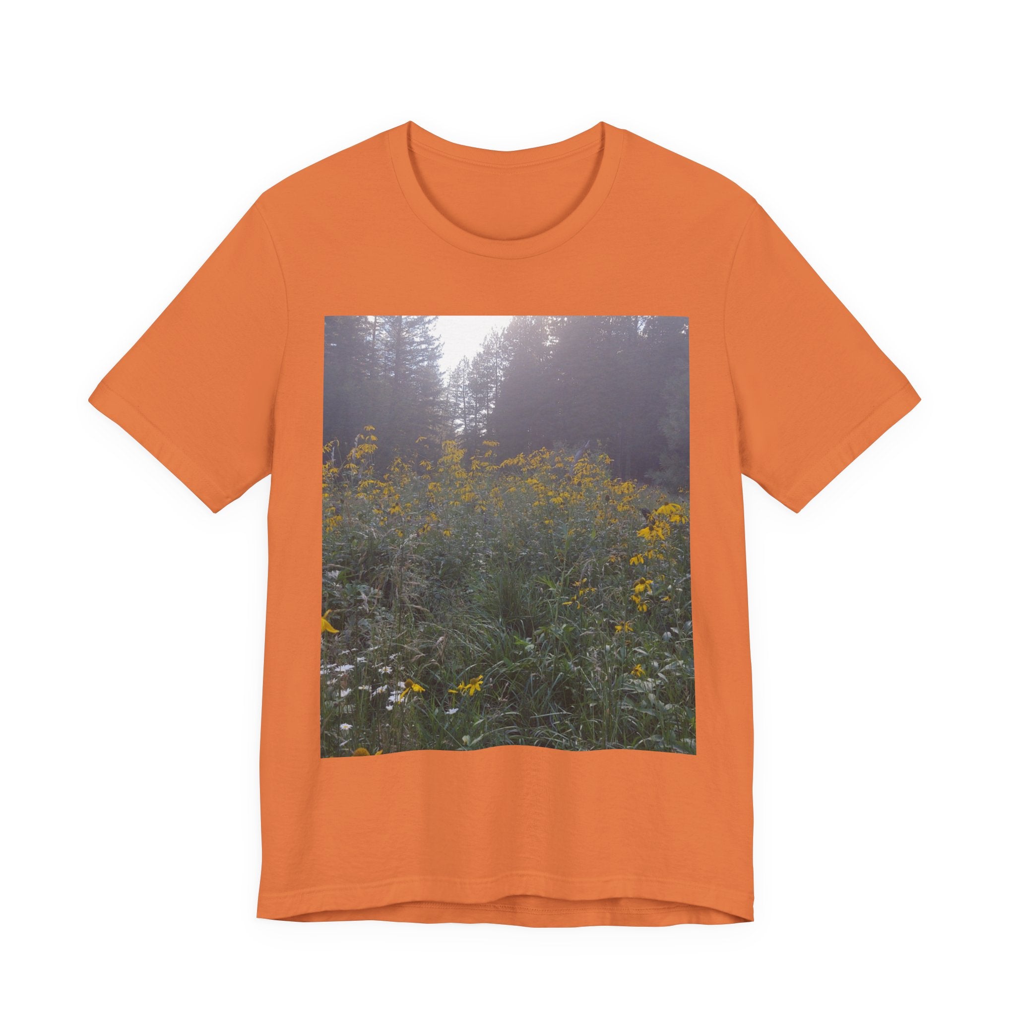 Nature-Inspired Unisex Tee - Perfect for Nature Lovers, Summer Outings, Outdoor Events, Gifts for Friends, Eco-Conscious Fashion
