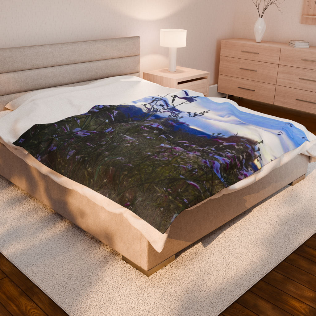 Cozy Floral Velveteen Blanket | Perfect for Home Decor, Gift for Friends, Cozy Nights, Flower Lovers, Soft Throw