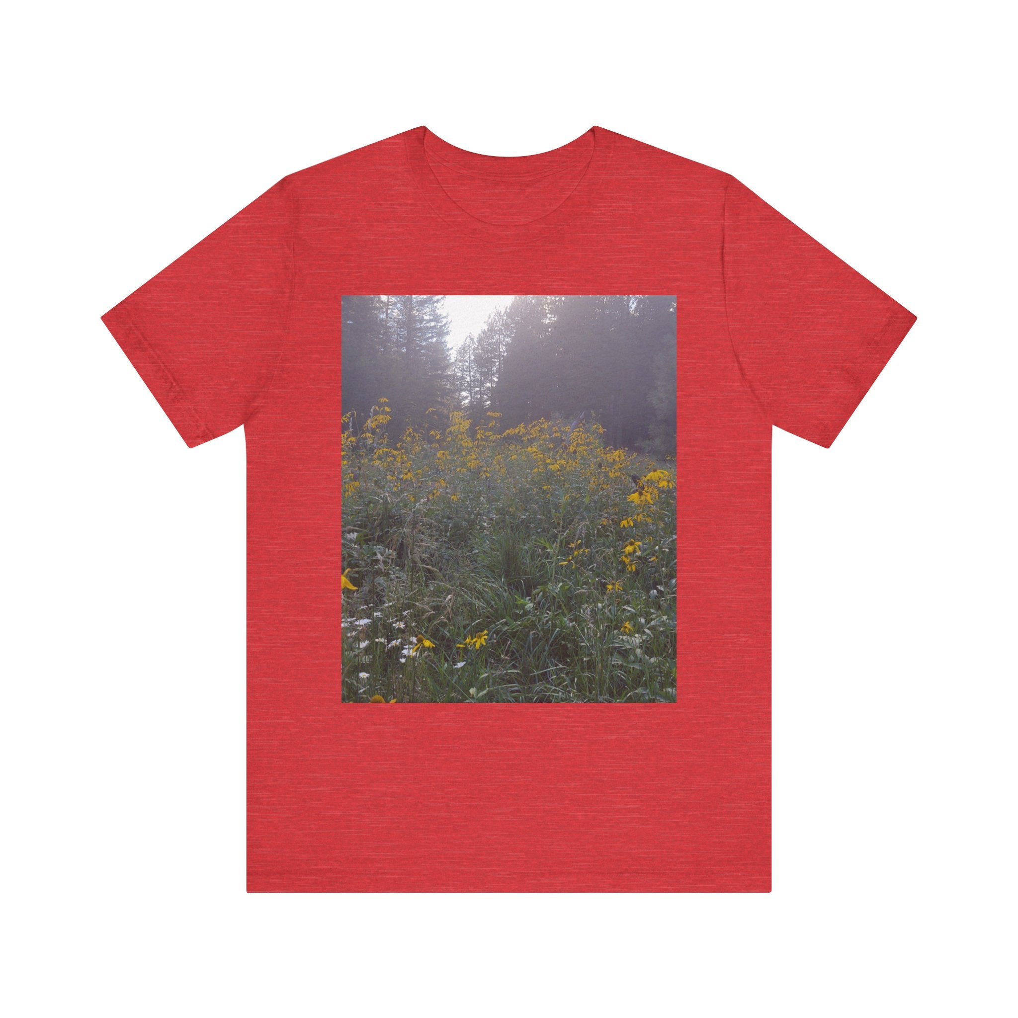 Nature-Inspired Unisex Tee - Perfect for Nature Lovers, Summer Outings, Outdoor Events, Gifts for Friends, Eco-Conscious Fashion