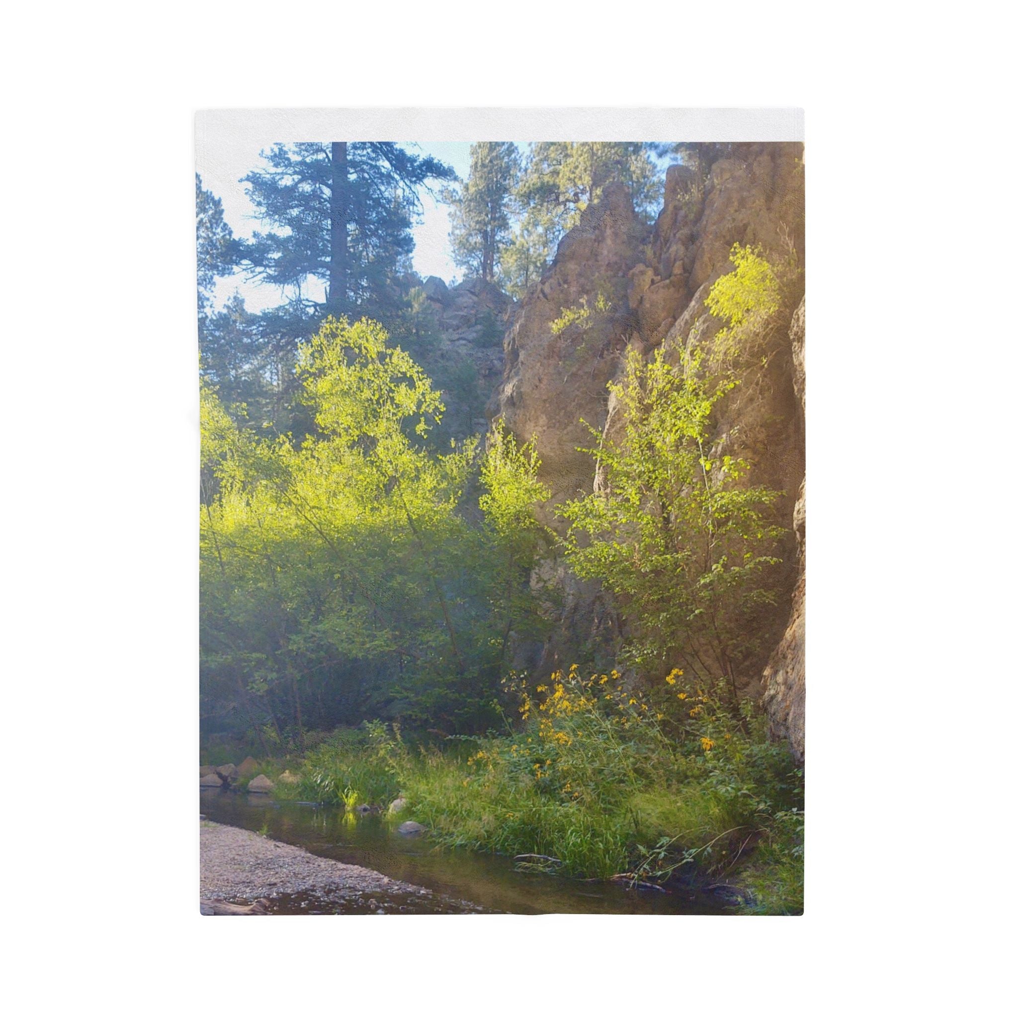 Nature-Inspired Velveteen Plush Blanket, Cozy Throw for Home Decor, Gift for Nature Lovers, Relaxation and Comfort Item