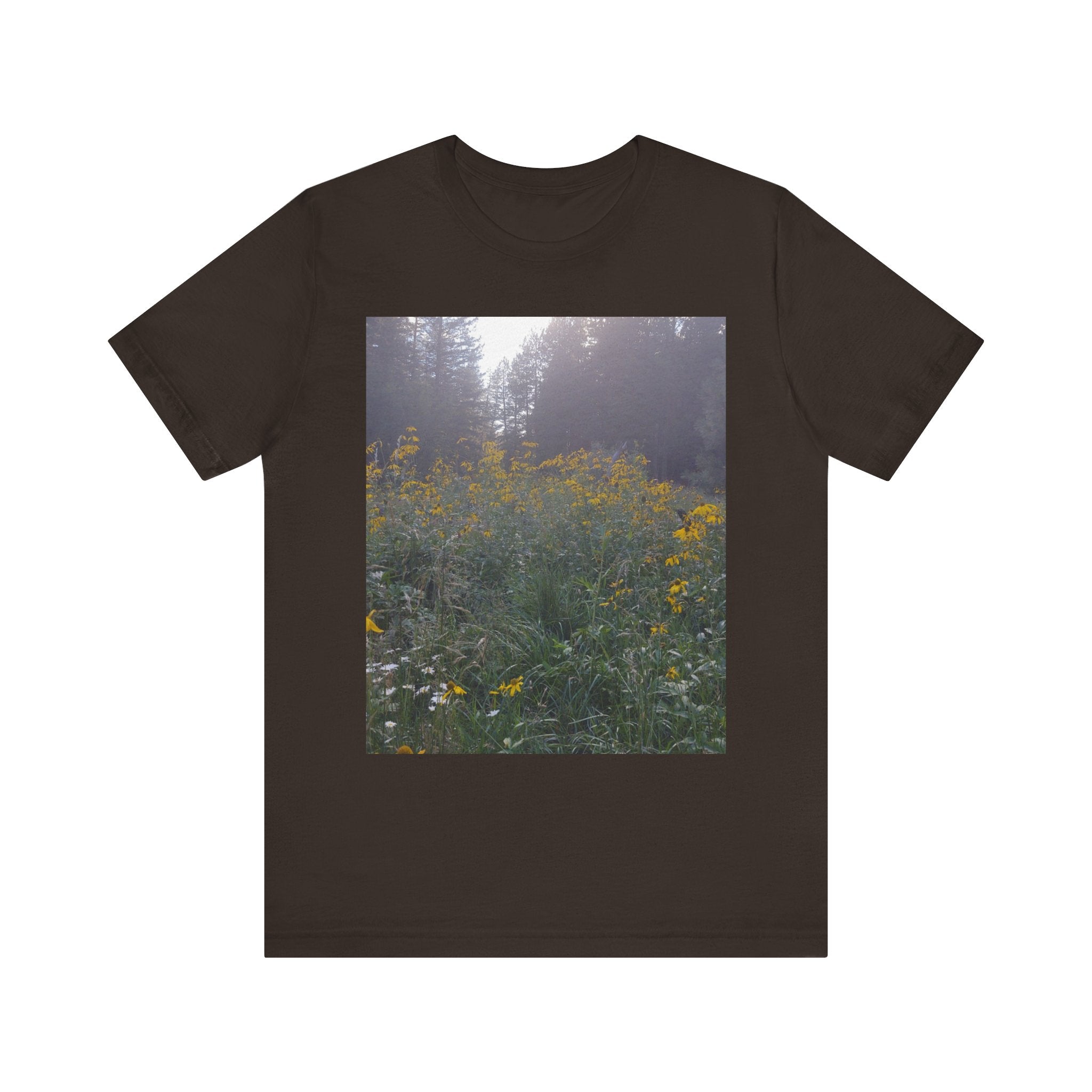 Nature-Inspired Unisex Tee - Perfect for Nature Lovers, Summer Outings, Outdoor Events, Gifts for Friends, Eco-Conscious Fashion