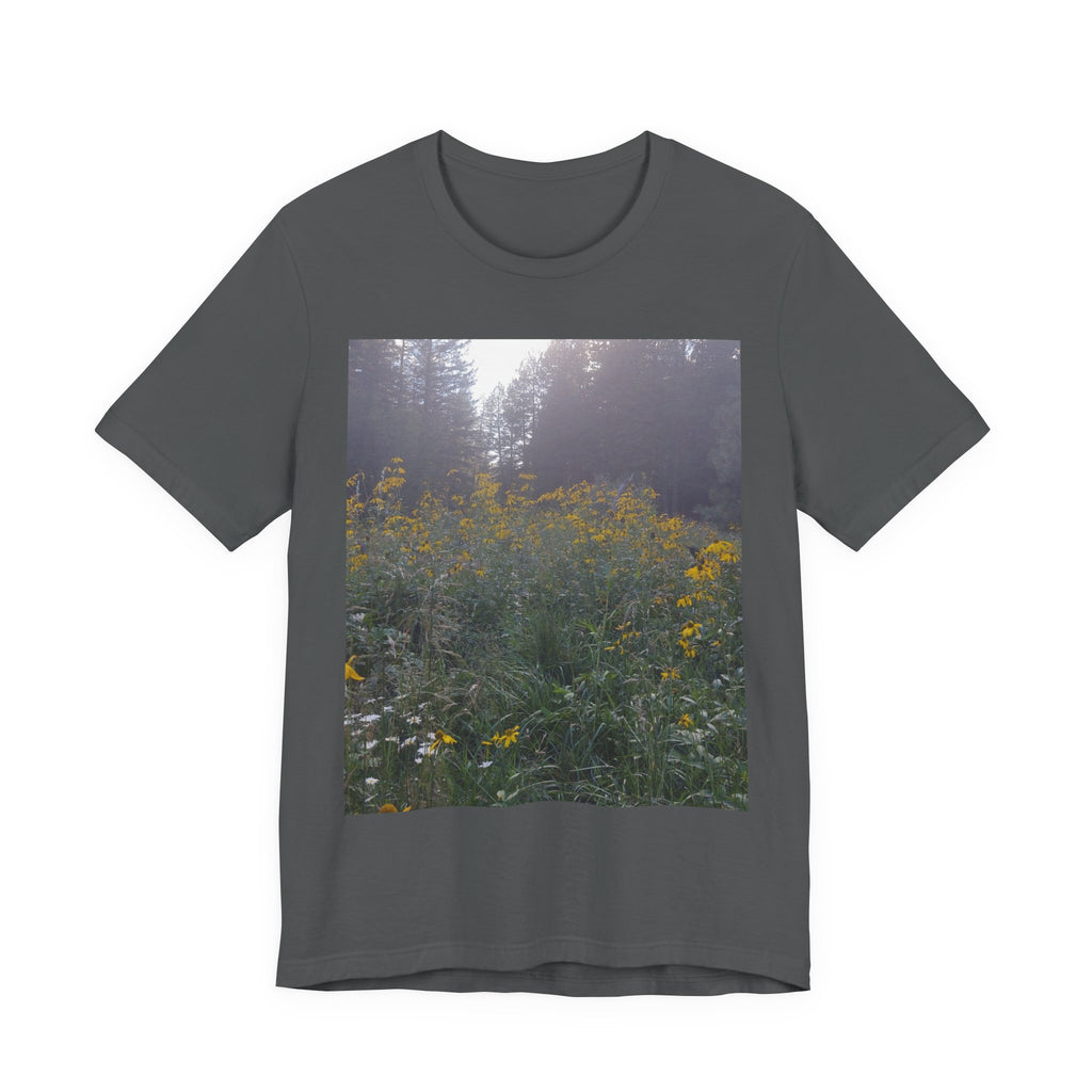 Nature-Inspired Unisex Tee - Perfect for Nature Lovers, Summer Outings, Outdoor Events, Gifts for Friends, Eco-Conscious Fashion