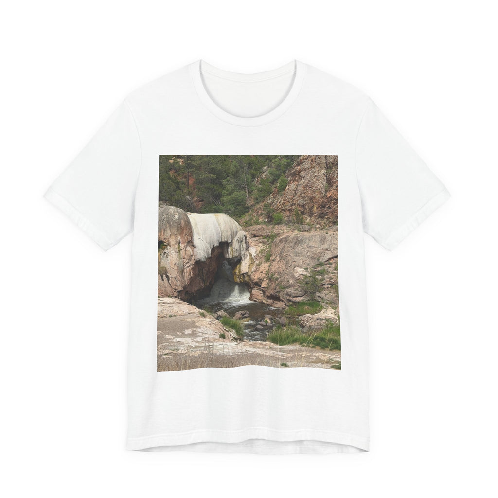 Waterfall Graphic Tee - Nature Lovers Unisex Shirt, Hiking Apparel, Summer Outfit, Gift for Adventure Seekers, Outdoor Enthusiasts