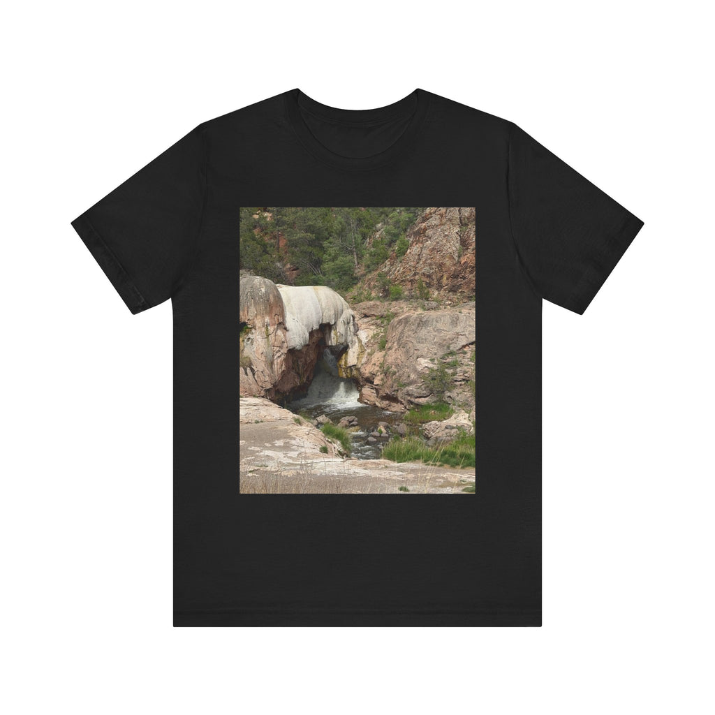 Waterfall Graphic Tee - Nature Lovers Unisex Shirt, Hiking Apparel, Summer Outfit, Gift for Adventure Seekers, Outdoor Enthusiasts