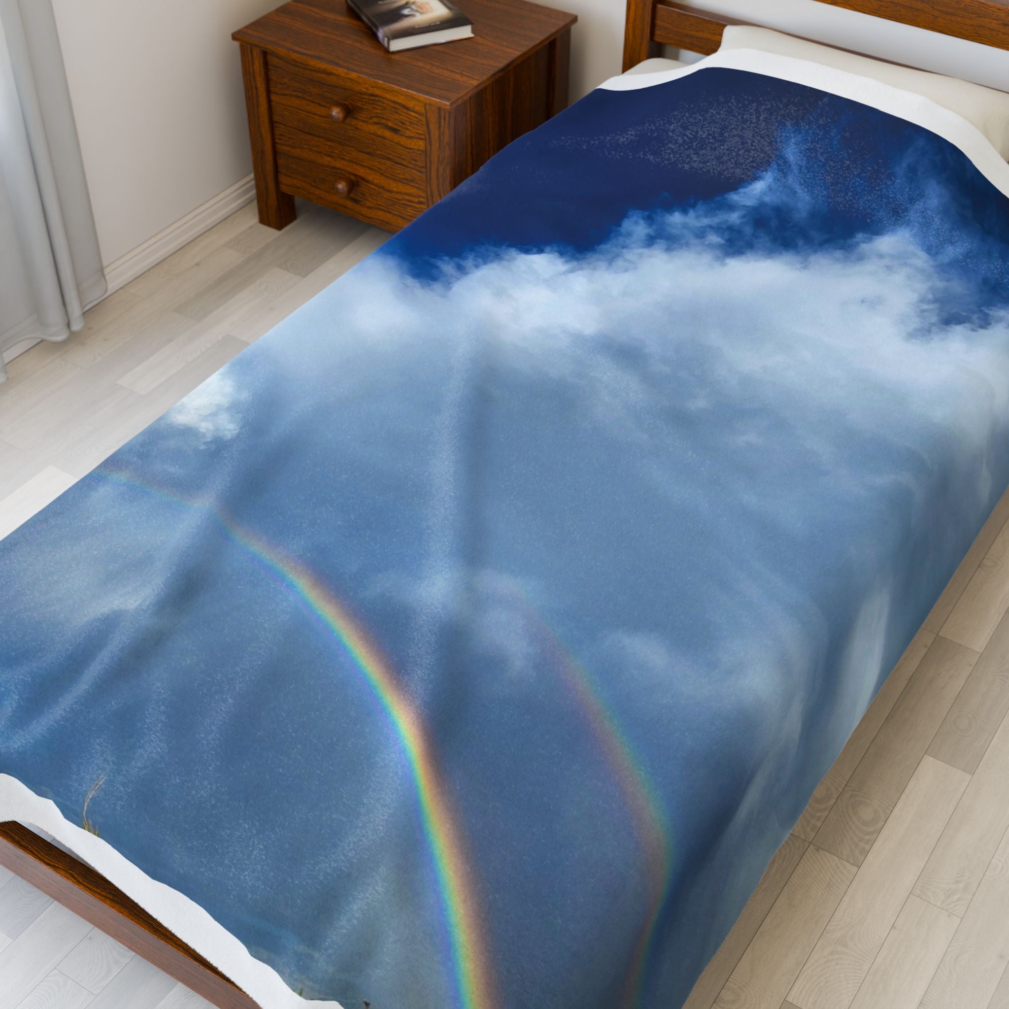 Rainbow Sky Velveteen Plush Blanket, Cozy Throw for Home Decor, Gift for Kids, Soft Blanket for All Seasons, Living Room Accent