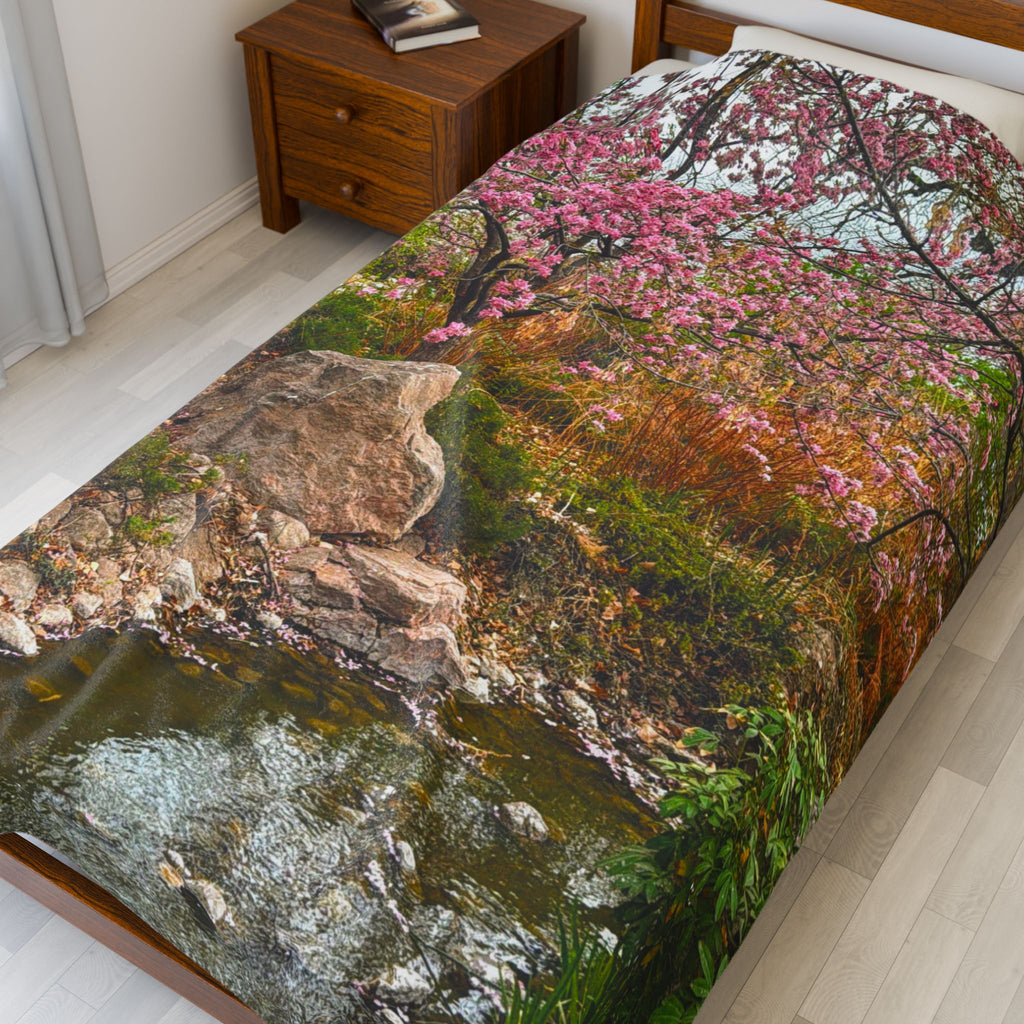 Serene Botanical Velveteen Plush Blanket, Cozy Throw Blanket, Floral Home Decor, Soft Blanket for Gifts, Spring Decor