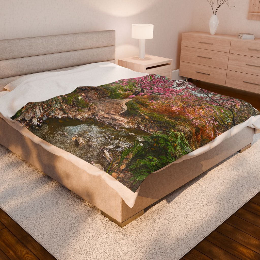 Serene Botanical Velveteen Plush Blanket, Cozy Throw Blanket, Floral Home Decor, Soft Blanket for Gifts, Spring Decor