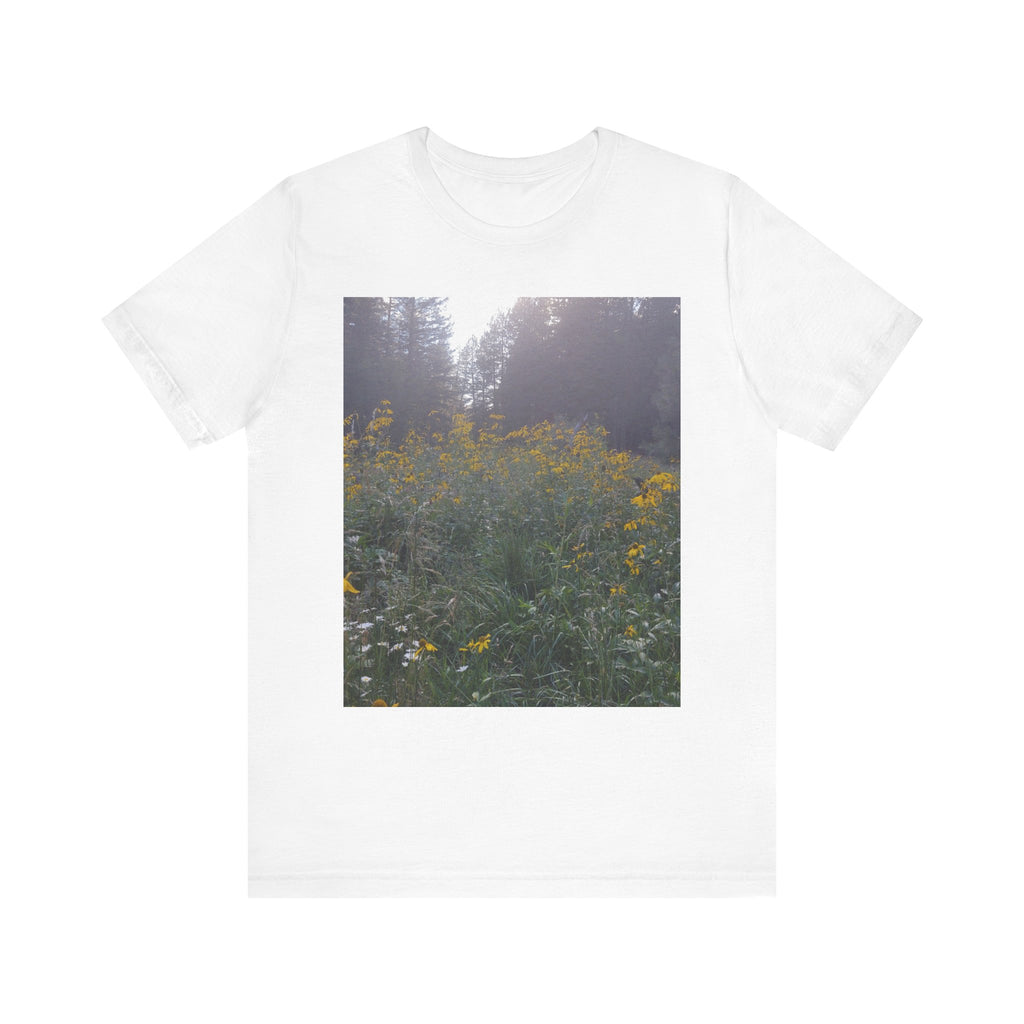 Nature-Inspired Unisex Tee - Perfect for Nature Lovers, Summer Outings, Outdoor Events, Gifts for Friends, Eco-Conscious Fashion