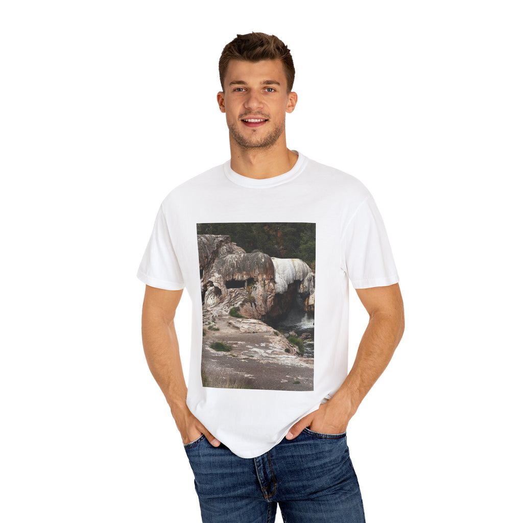 T-Shirt — Desert Rock Arch Photo Tee (Nature Landscape)