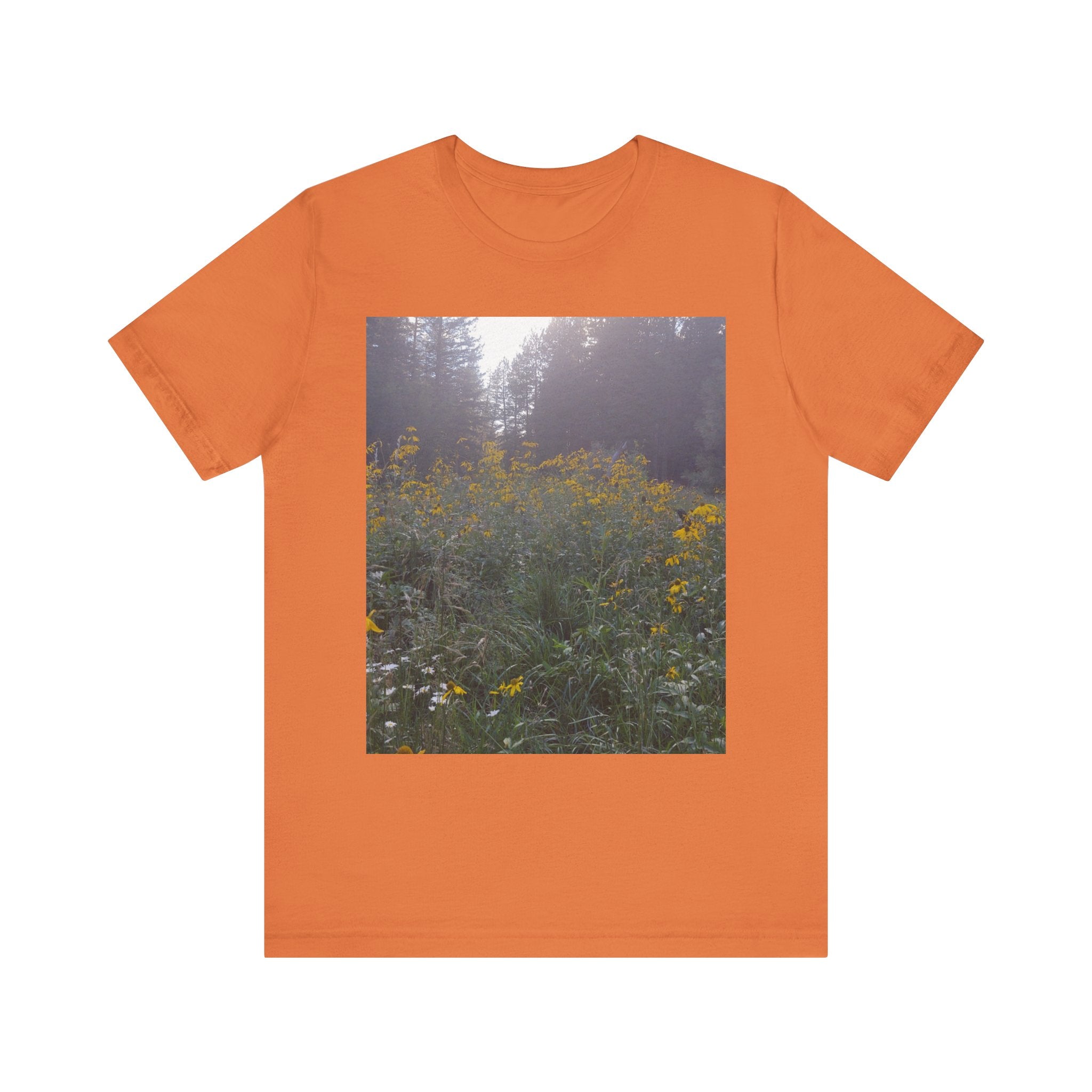 Nature-Inspired Unisex Tee - Perfect for Nature Lovers, Summer Outings, Outdoor Events, Gifts for Friends, Eco-Conscious Fashion