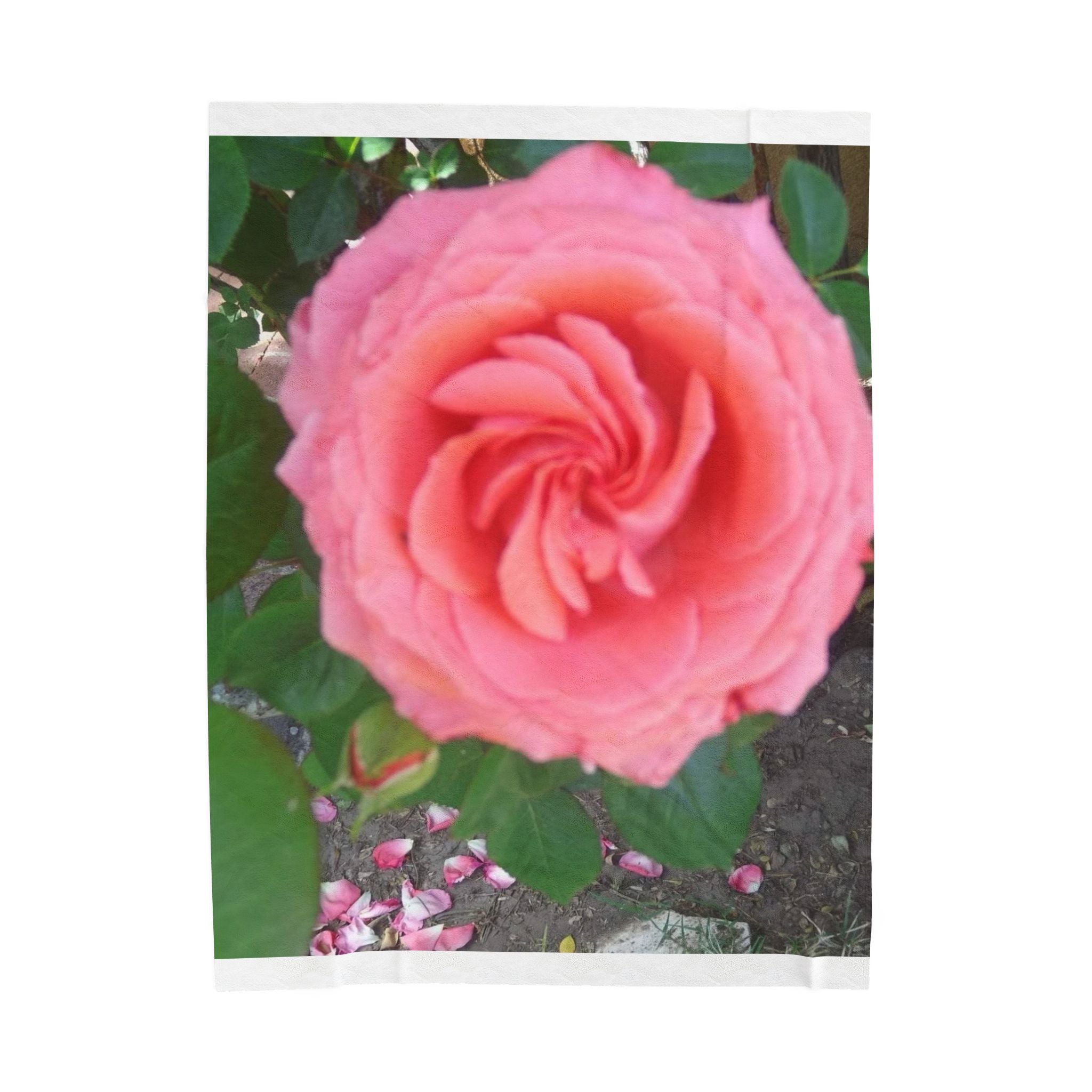 Cozy Floral Velveteen Plush Blanket - Soft Rose Design for Home Decor, Gift for Her, Winter Snuggles, Bed & Couch Accessory