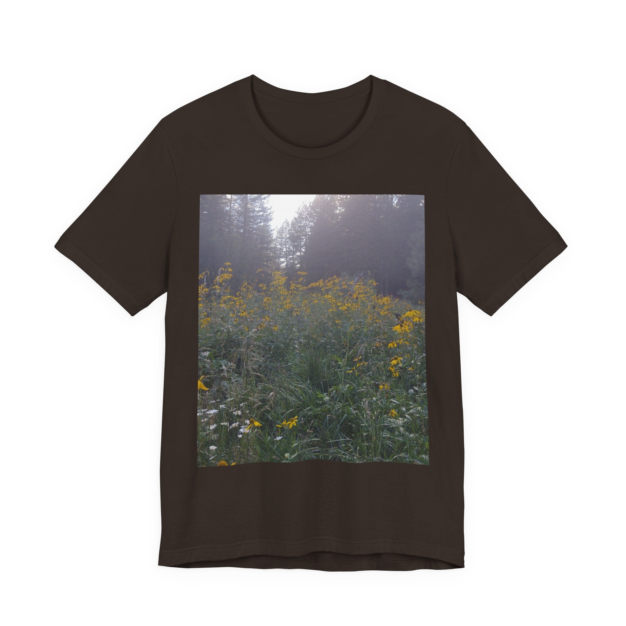 Nature-Inspired Unisex Tee - Perfect for Nature Lovers, Summer Outings, Outdoor Events, Gifts for Friends, Eco-Conscious Fashion