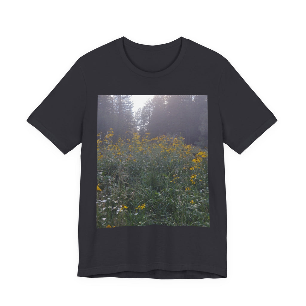 Nature-Inspired Unisex Tee - Perfect for Nature Lovers, Summer Outings, Outdoor Events, Gifts for Friends, Eco-Conscious Fashion